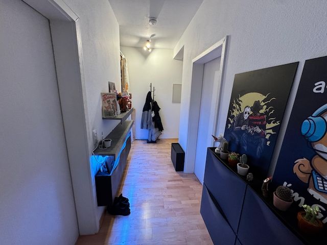 Wohn- und Essbereich | Zugang zur Küche